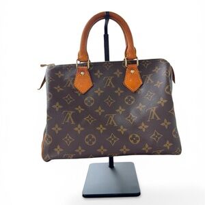 AUTHENTIC Louis Vuitton: Vintage Speedy 25 Monogram Bag